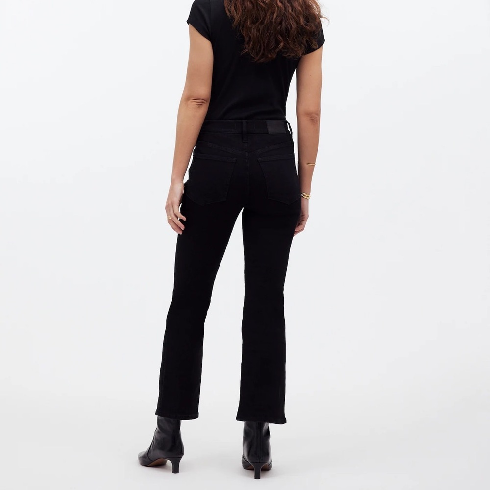 Madewell Mid-Rise Kick Out Crop Jeans in "Black Rinse Wash" Size 28 - Picture 3 of 16